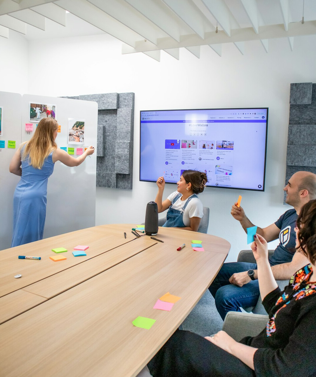 business team meeting discussion